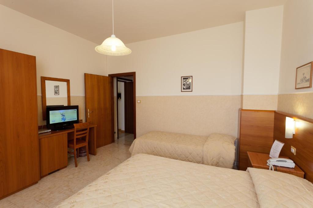 Parking Hotel Giardino ลีวอร์โน ห้อง รูปภาพ