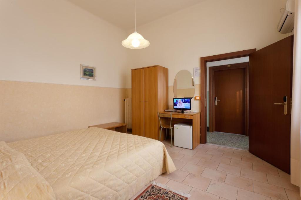 Parking Hotel Giardino ลีวอร์โน ห้อง รูปภาพ