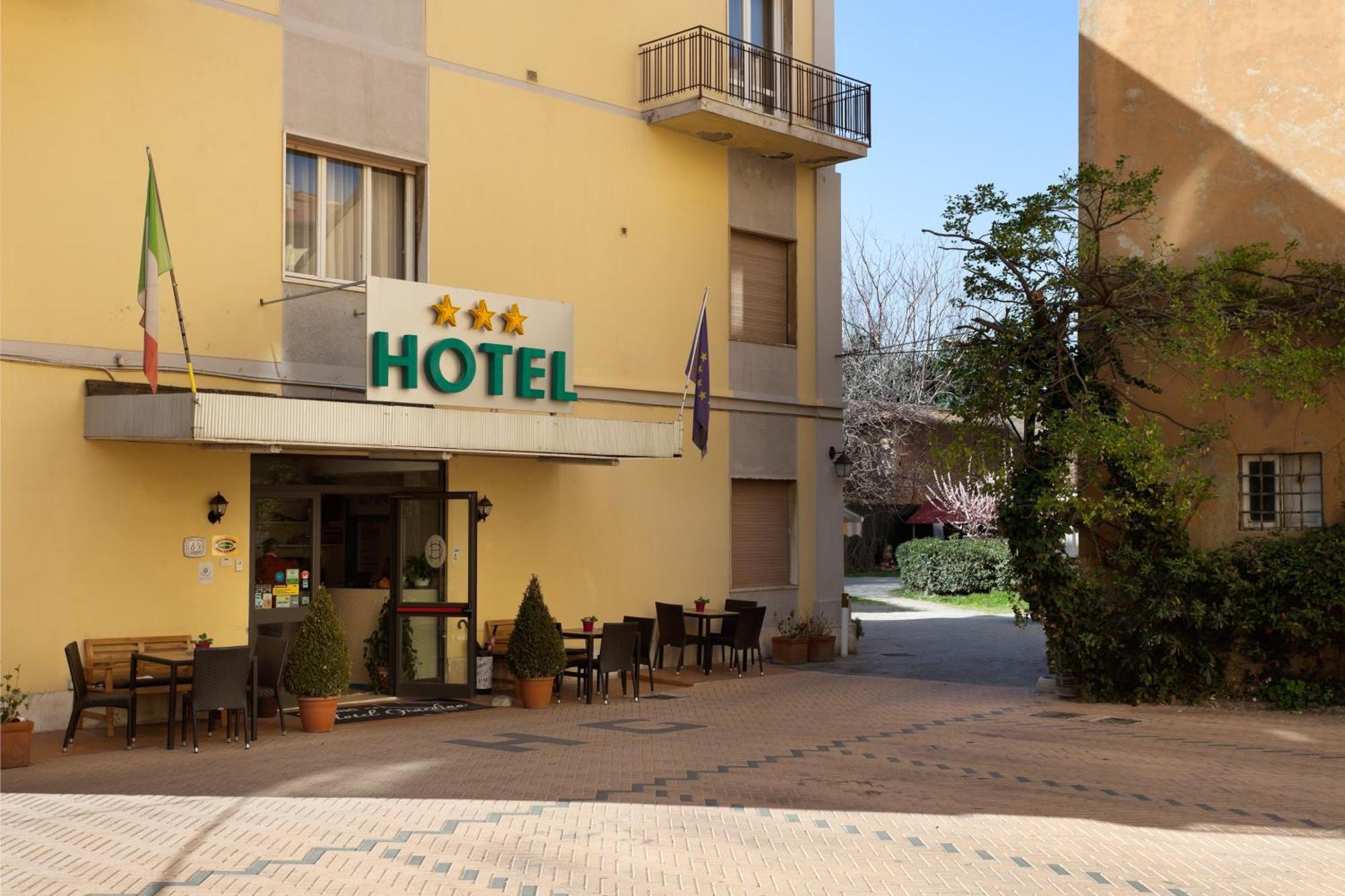Parking Hotel Giardino ลีวอร์โน ภายนอก รูปภาพ